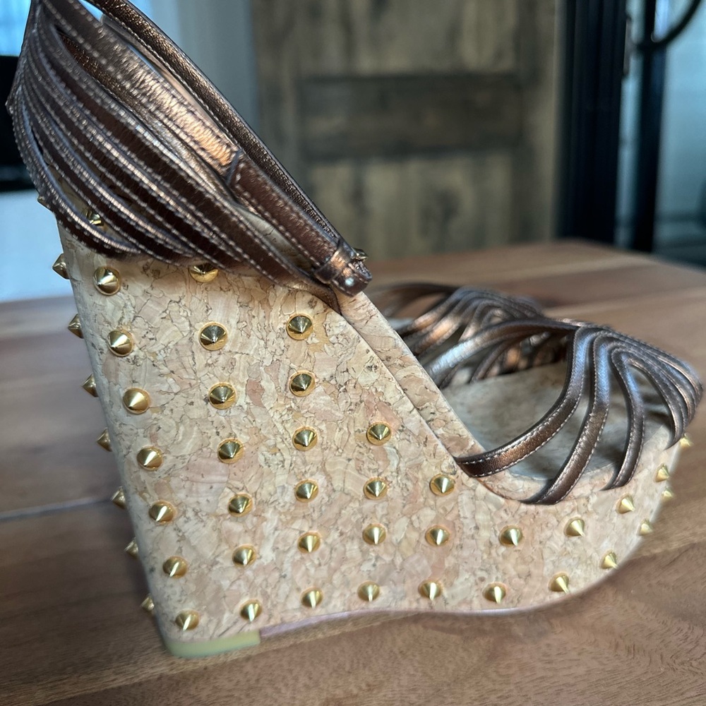 Gucci Bronze and Beige Wedges - Picture 4 of 4